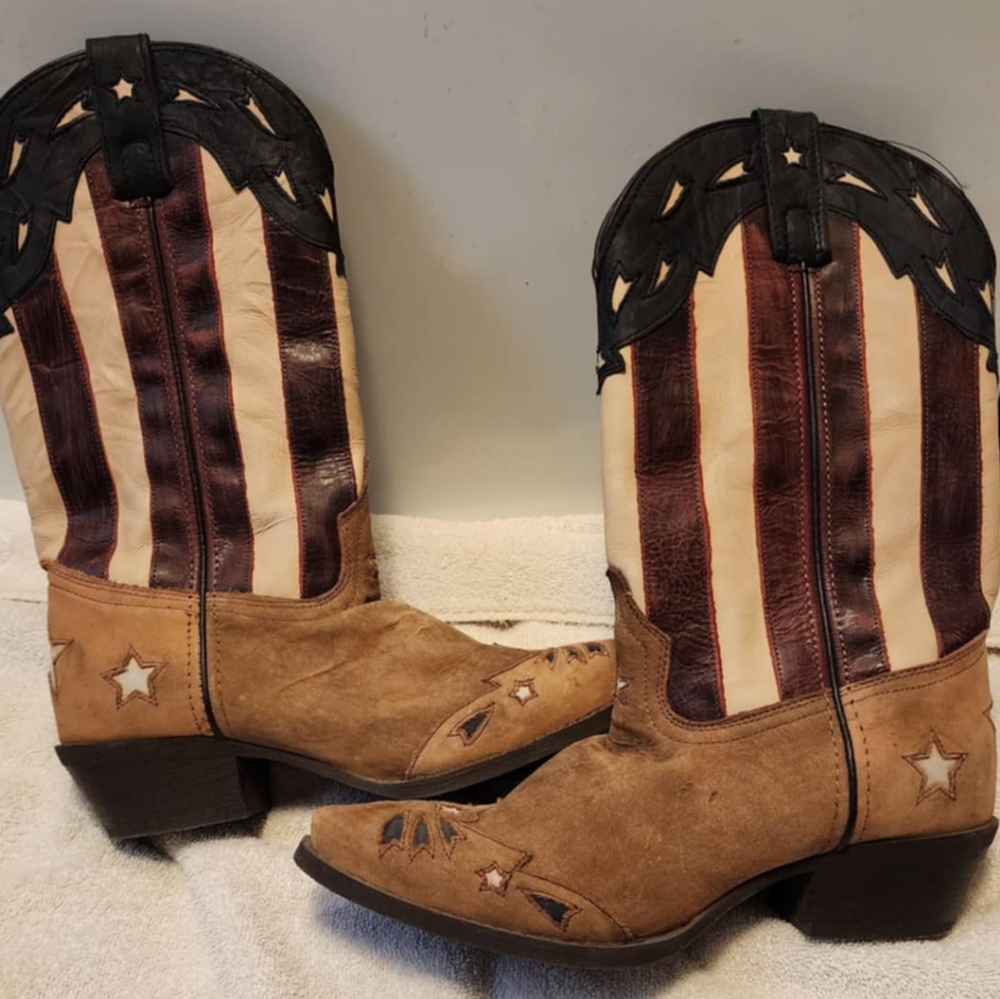 Women's Tan and Brown Western Boots